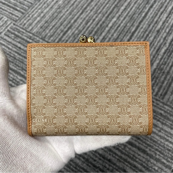 Vintage Celine compact wallet - Picture 3 of 13